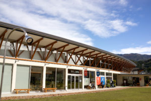 【４】片品村へ　片品村の空高く、腹膨れる秋