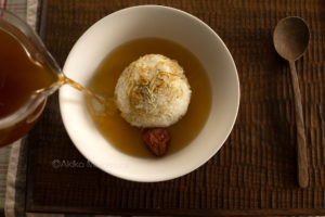 しらす焼きおにぎりのお茶漬けで　GWゆっくり朝ごはん