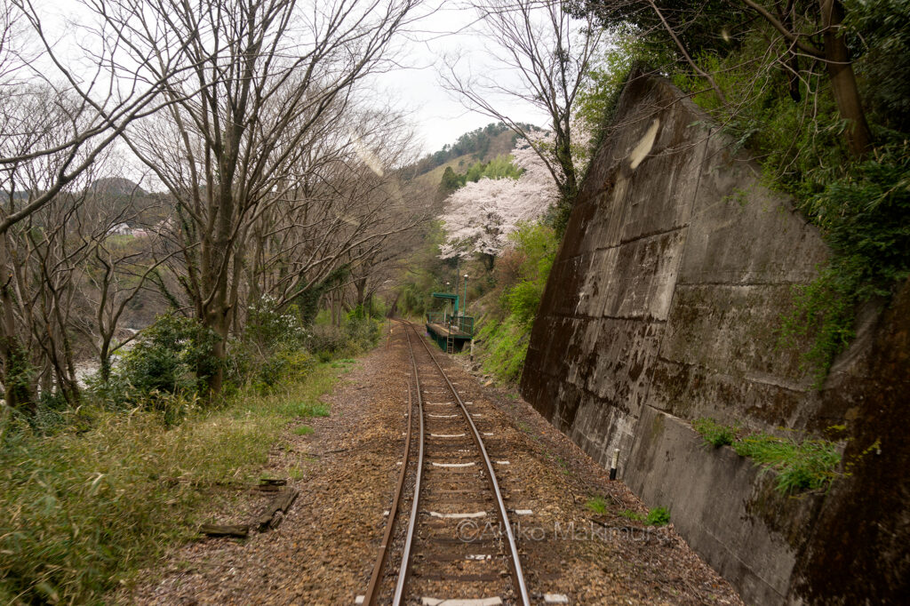 わたらせ渓谷鉄道の本宿駅は無人駅です