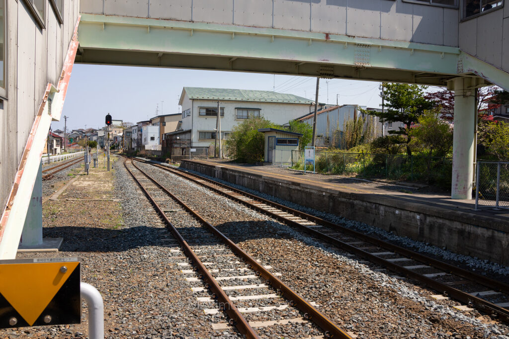うみねこレール八戸市内線の愛称を持つ八戸線の鮫駅