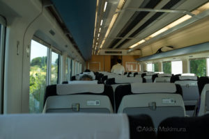 車窓から見る奥羽北線時代の旧レンガトンネル　