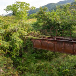 秋田の山間で自然とともに眠る　奥羽本線旧線の鉄橋