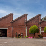 のこぎり屋根のレンガ工場を訪ねて