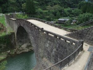 大分むぎ焼酎「二階堂」のCM　　【物語を彩る名脇役の土木たち】