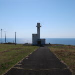 開放感バツグンなチゴキ埼灯台、あれは釣り人？