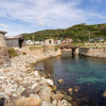 【佐渡の土木旅#1】佐渡鉱山専用だった大間港　今も残る異空間【世界遺産】