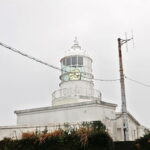 【南宮崎の灯台5＋1】島民はいなくなっても鞍埼灯台は光り続ける