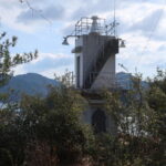 馬島4灯台の「影の番長」ナガセ鼻灯台、崩れやすい急坂攻略がカギ