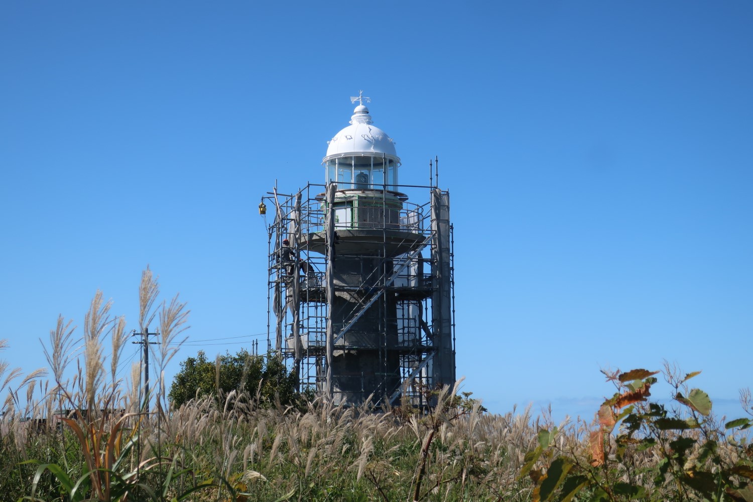 ロケット発射台？改修工事中の積丹出岬灯台