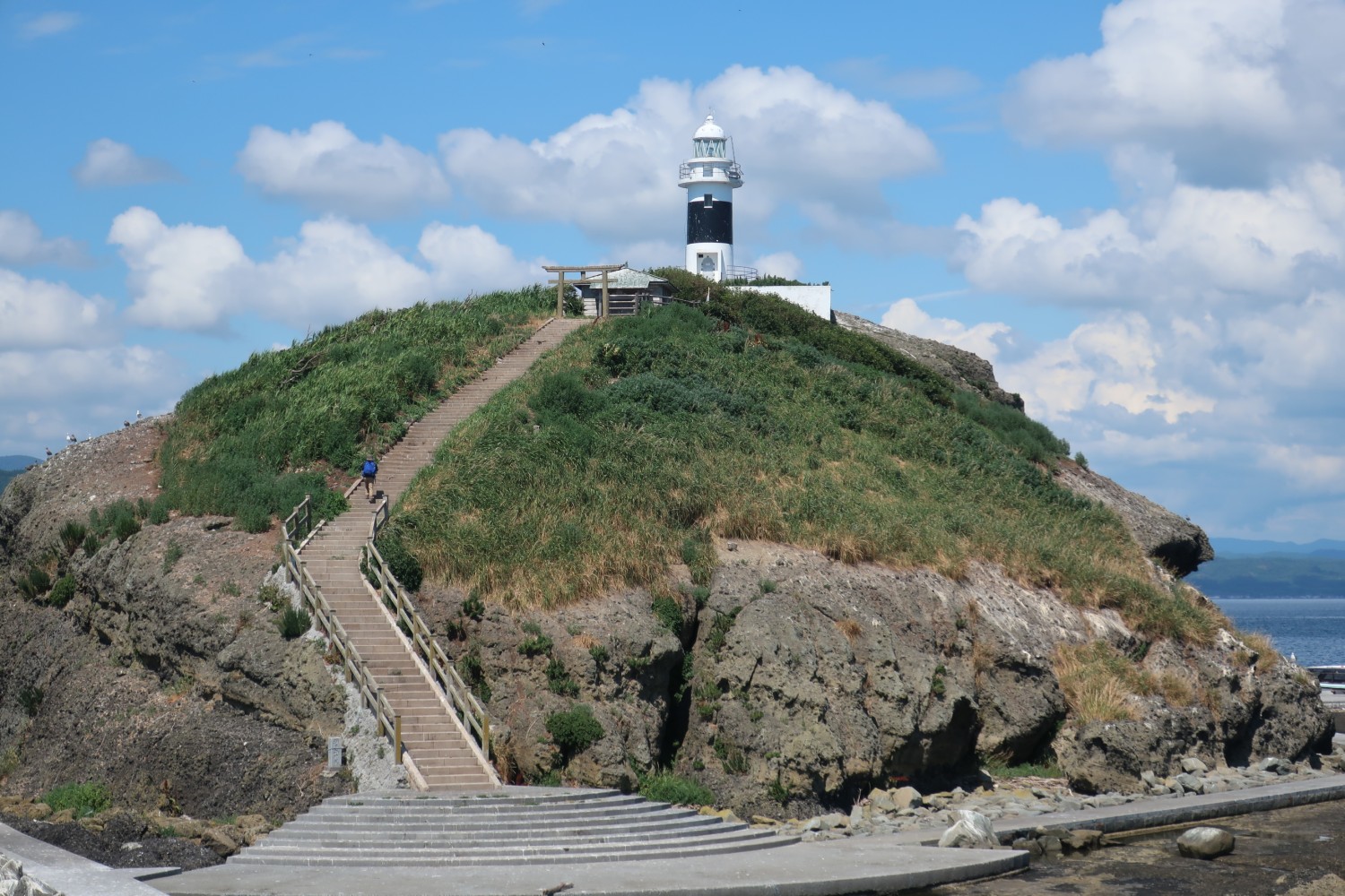 2025年は鯛島上陸のラストチャンス！陸奥弁天島灯台（鯛島）についに到達