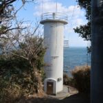 ロープがなかったら無理！急斜面をのぼり急斜面をくだる大磯埼灯台